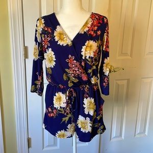 Kaleigh floral romper size small